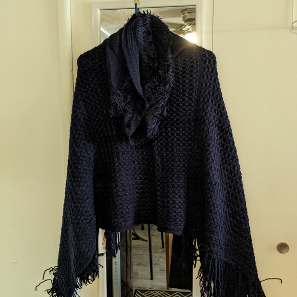 Sweater - Picture 2 of 2